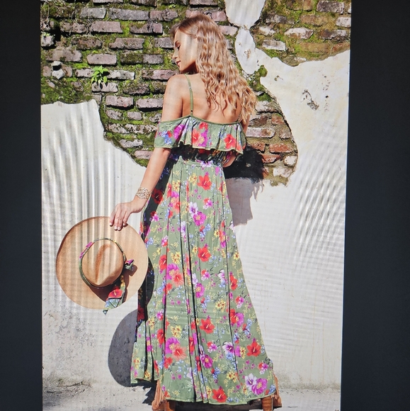 Tulle & Batiste Green Dress - Picture 4 of 11